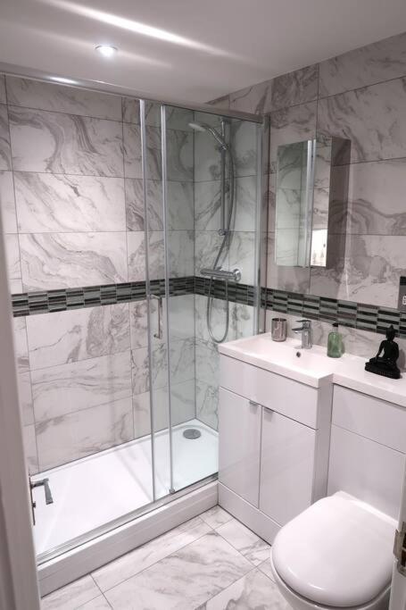 ***Spotless, Bright 1 Double Bed Apartment*** Bath Exterior foto